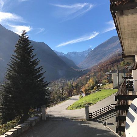Residenza Maria Apartment Ala di Stura Bagian luar foto