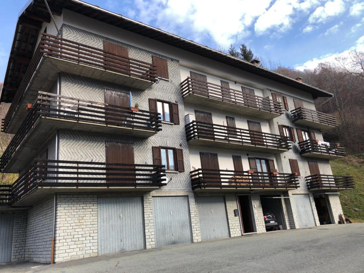 Residenza Maria Apartment Ala di Stura Bagian luar foto